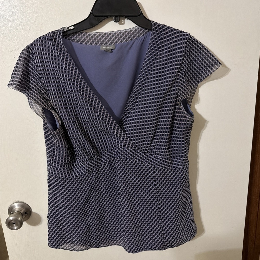 Ann Taylor Women's Blouse 100% Silk Periwinkle Check Pattern Size 12 Lined